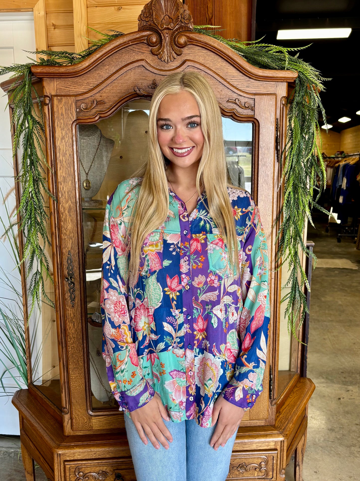 Vivienne Leya Button Up