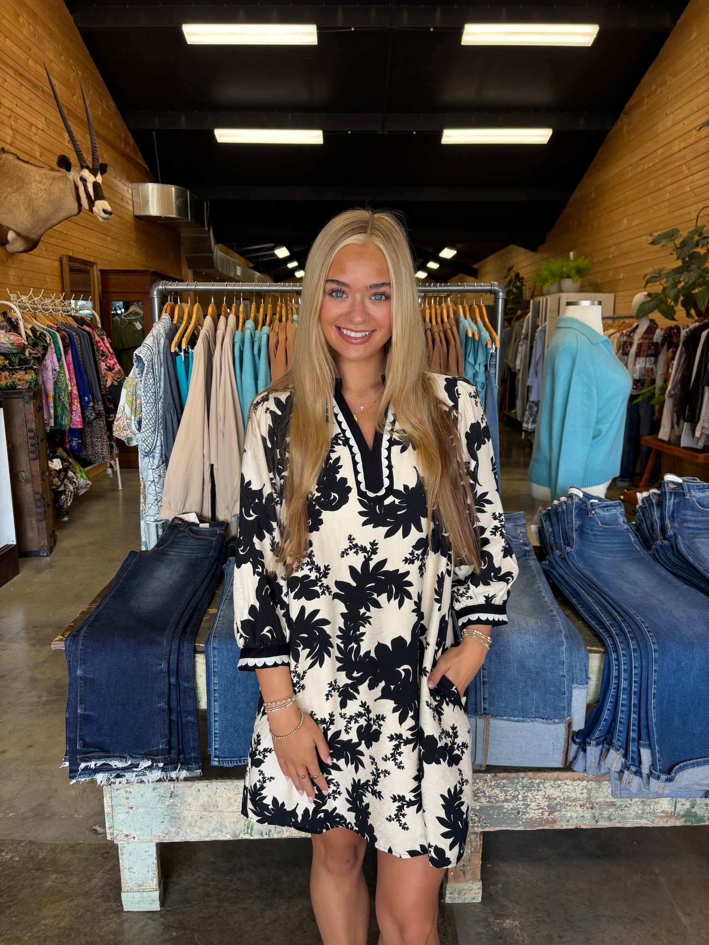 Classy Scallop Floral Dress